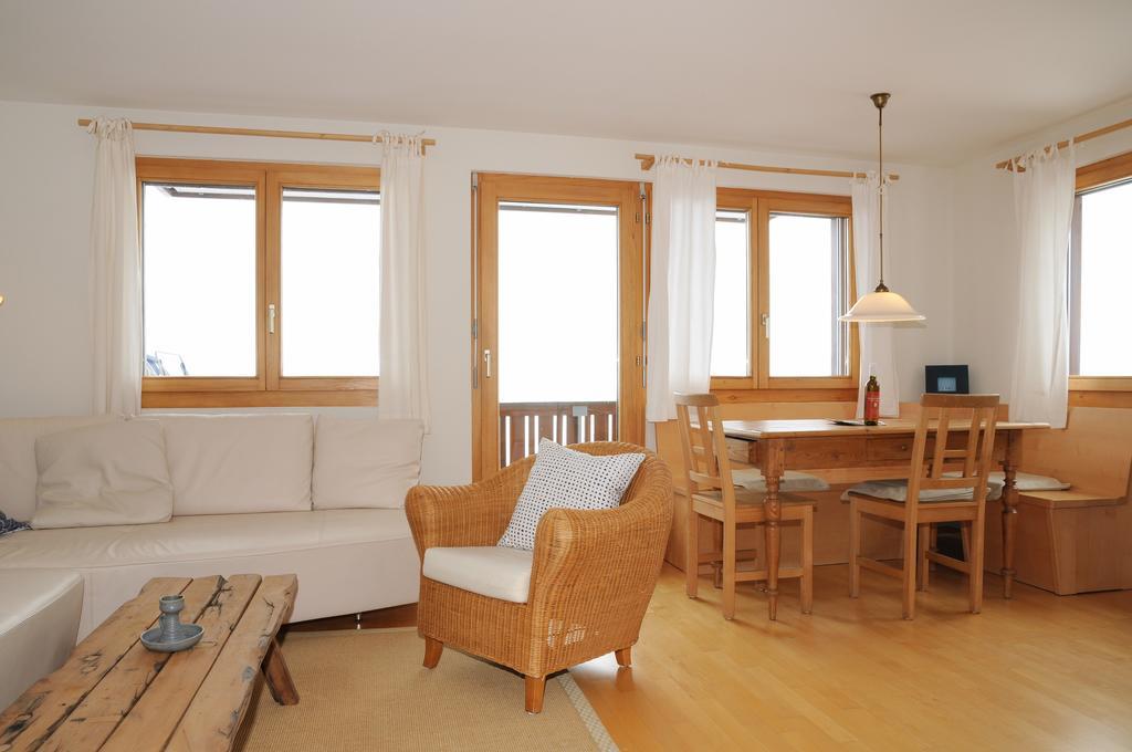Ambiente Bettmeralp | A10 Apartman Szoba fotó